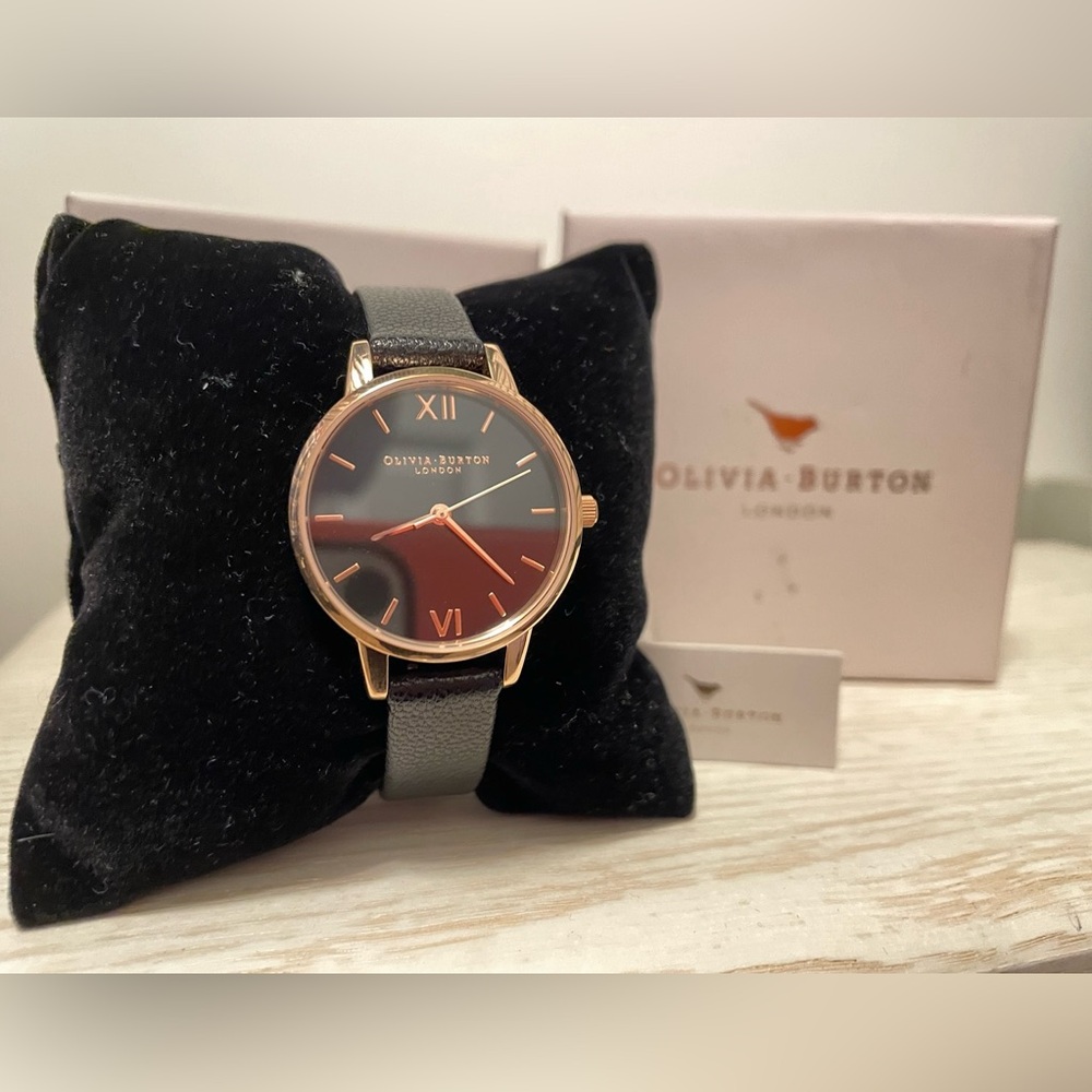 NWT Olivia Burton London Ladies Midi Dial Black Sunray Rose Gold Watch OB16MD83 - Picture 2 of 7
